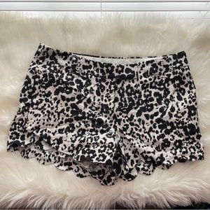 J Crew Scalloped Hem Black and White Animal Print Linen Blend Shorts Siz…